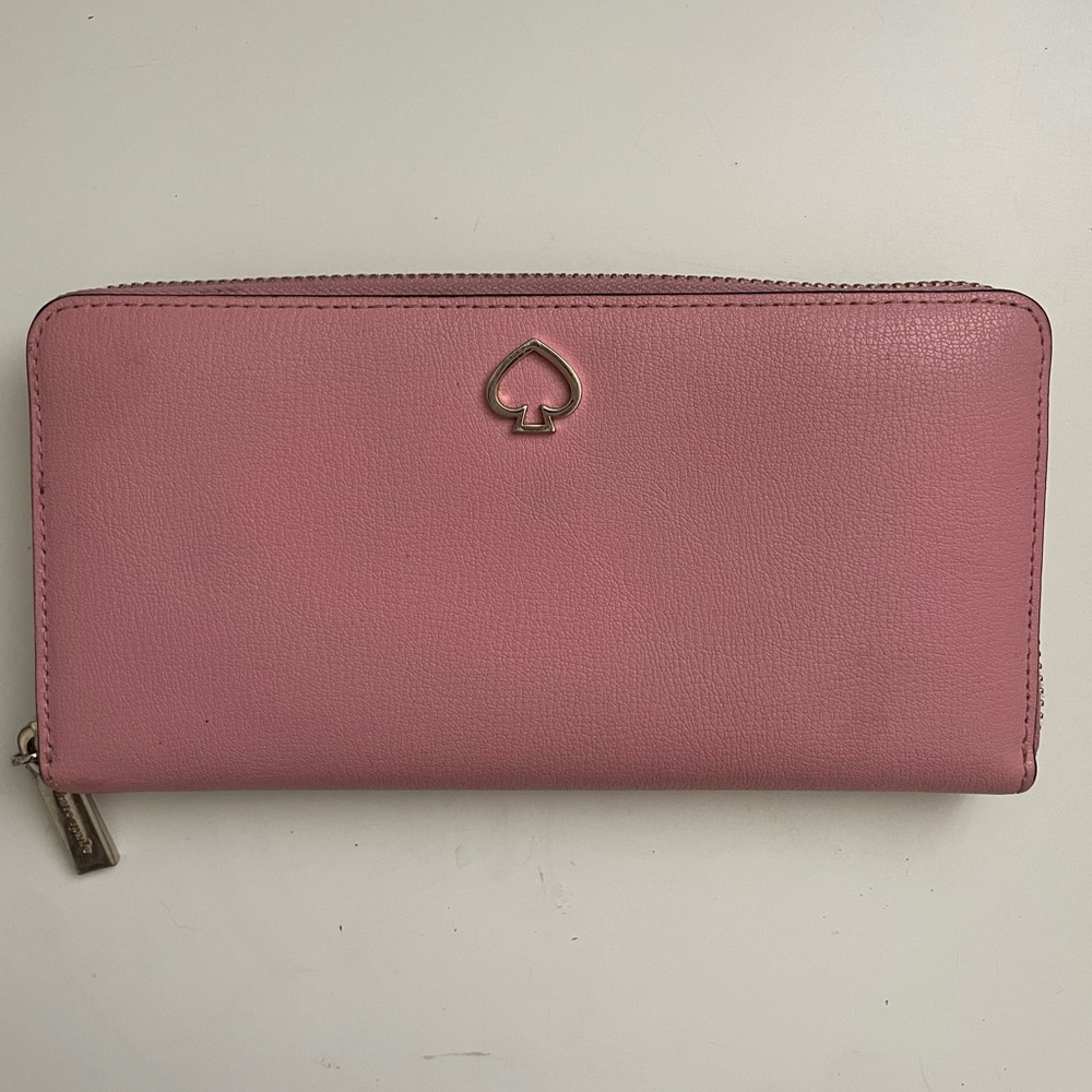 Kate Spade Light Pink Wallet 🩷